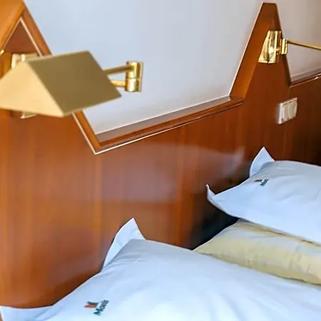 Szálloda Hotel-restaurant Moris 3*